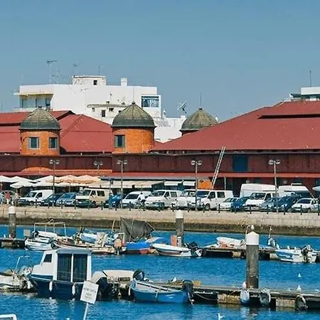 Marina, Bares, Barcos Para As Ilhas Farol, Culatra, Armona